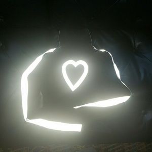 NEW REFLECTIVE HEART HIGH NECK CUT OUT CROP💗